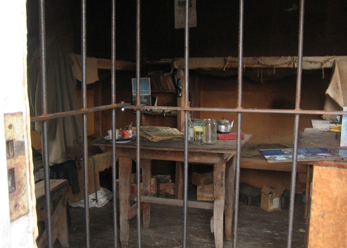 Bonnie Jean hut interior