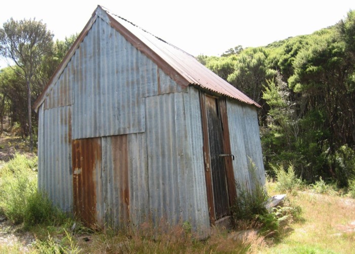 Tin hut