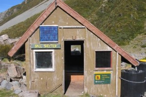 Ball Shelter Hut