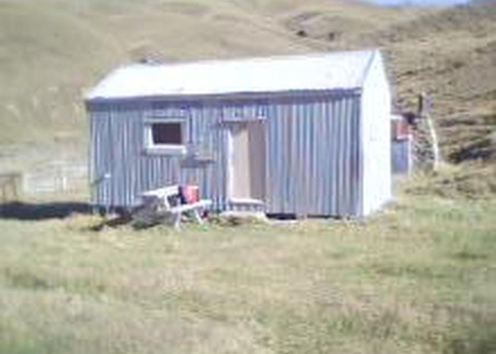 Junction hut, Pomahaka River