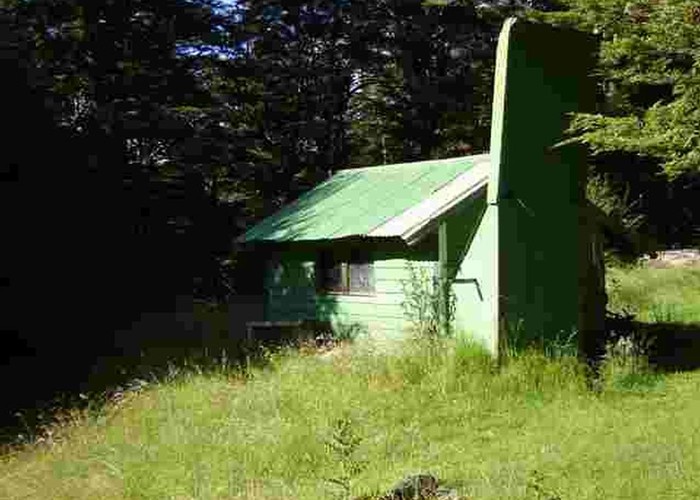 Slip Flat hut