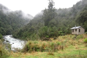 Lower Arahura  Hut