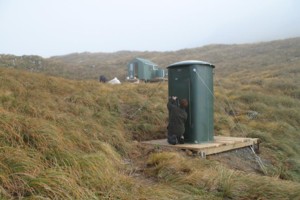 Arete Hut and Norski toilet