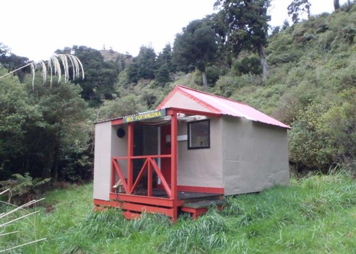 Mid Pohangina Hut