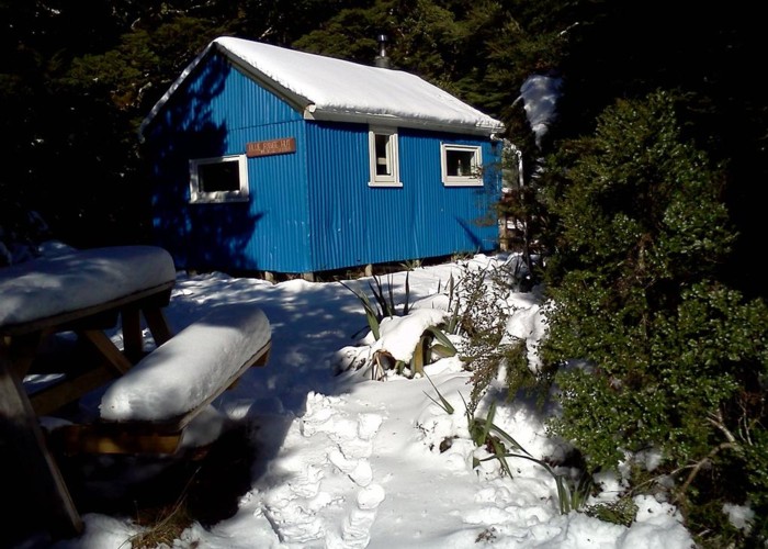 Blue Range Hut in snow May 29th 2013