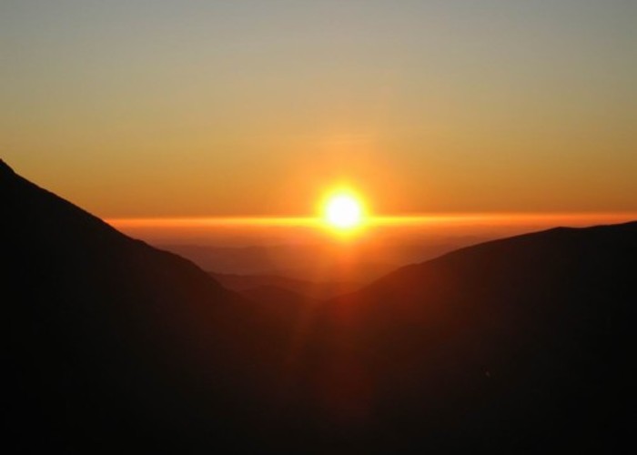 Sunrise from Dundas Hut