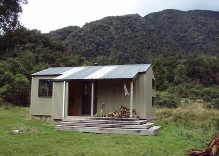 Dillons Hut (new)