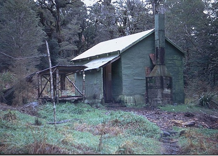 Old Waitewaiwai Hut