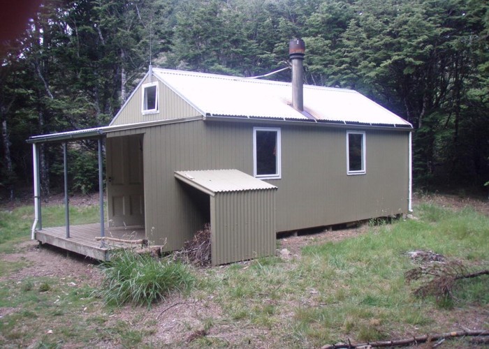 Kiwi Sadddle Hut
