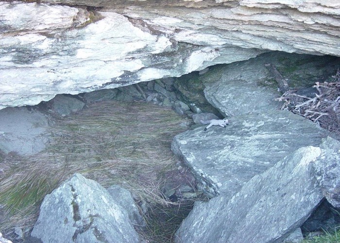 Inside the rock bivvy on the Olivine ledge