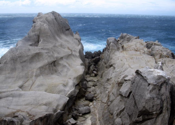 Rock formation at Long Harry Point