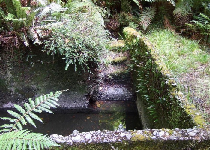 Remains of bath at Haupiri hot springs Feb 2010