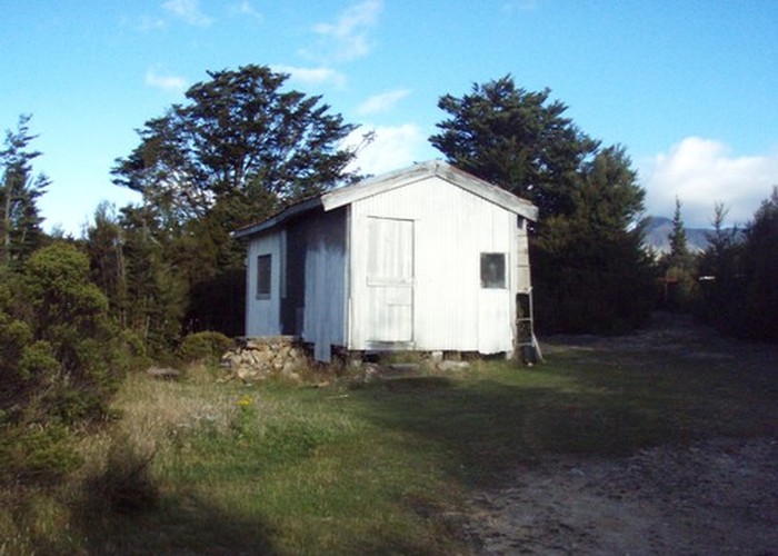 Red Hills Hut (replaced)
